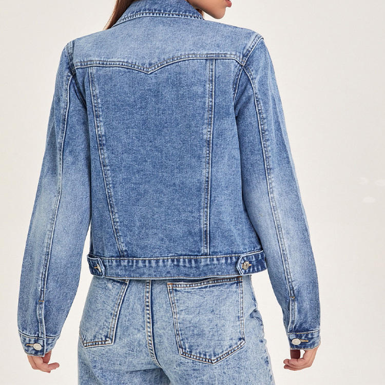 Custom OEM ODM Women's Denim Jackets Oversize Long Sleeve Basic Button Down Jean Jacket With Pockets Plus Size Factory