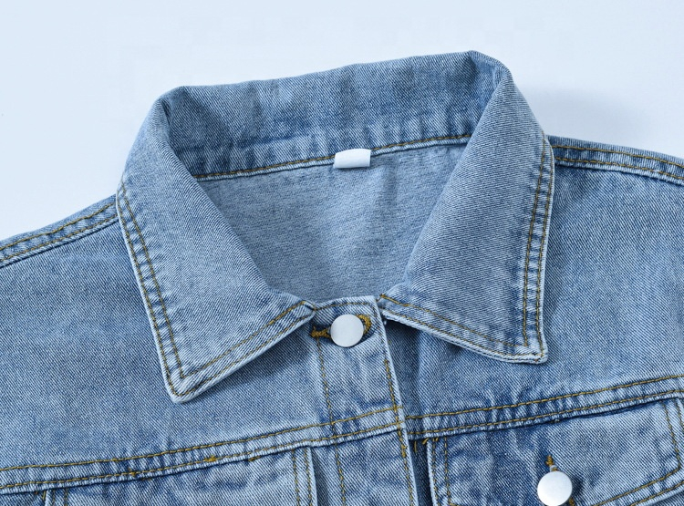 OEM ODM Hot Sale Autumn Plus Size Women's Denim Jean Jacket Turn Down Collar Pocket Loose Jacket Manufactures
